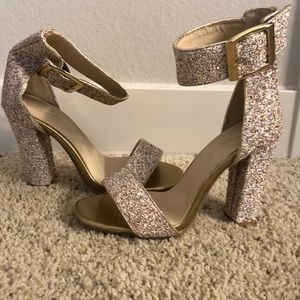 Sequins heel